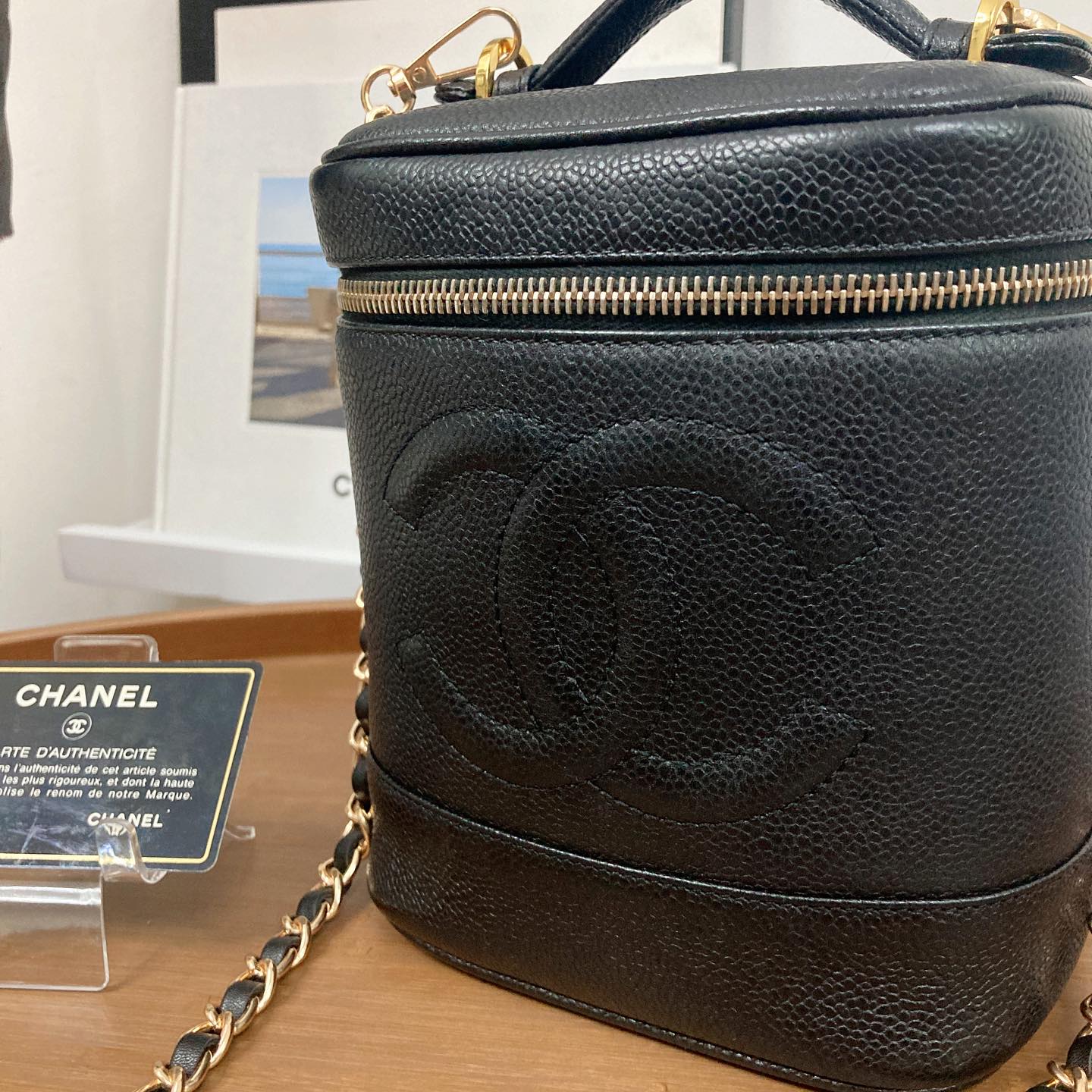 Chanel Vanity Case 牛皮魚子醬化妝袋 有卡有貼