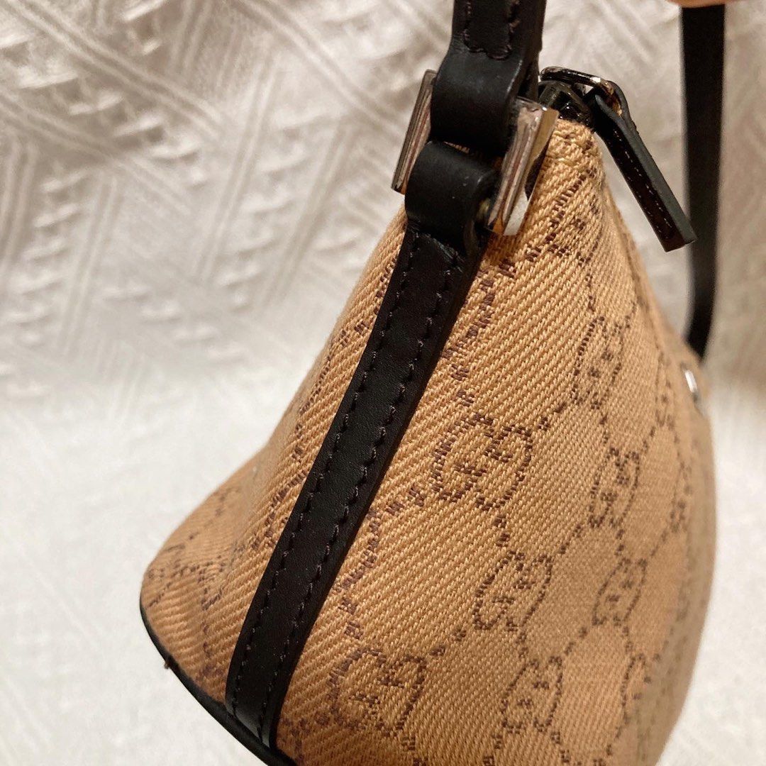Gucci Boat Pochette GG Canvas Bag (Light Brown) 茶色餃子袋